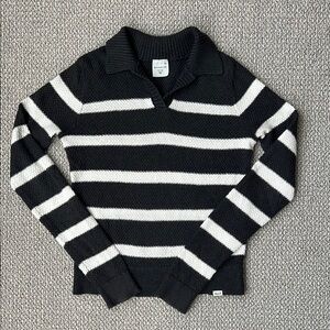 Abercrombie Kids Girls Black and White Johnny Collar Sweater